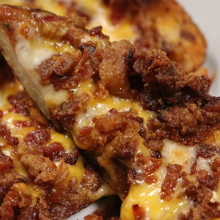 Delicious Sliders: Bar & Grill Favorites